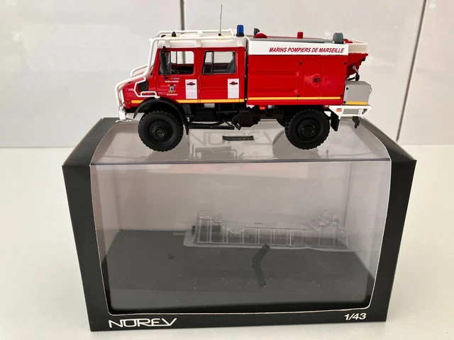 Camion pompiers MERCEDES-BENZ UNIMOG U 5000 SIDES AERONAVALE au 1/43