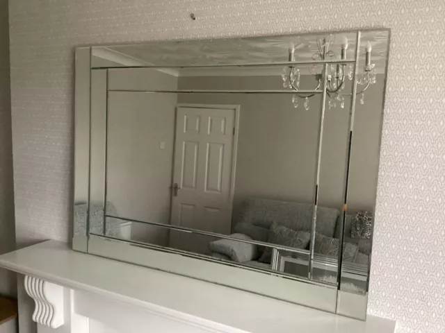 Stunning Large Rectangle Bevelled Wall Mirror, 100cm x 74cm, Excellent Condition