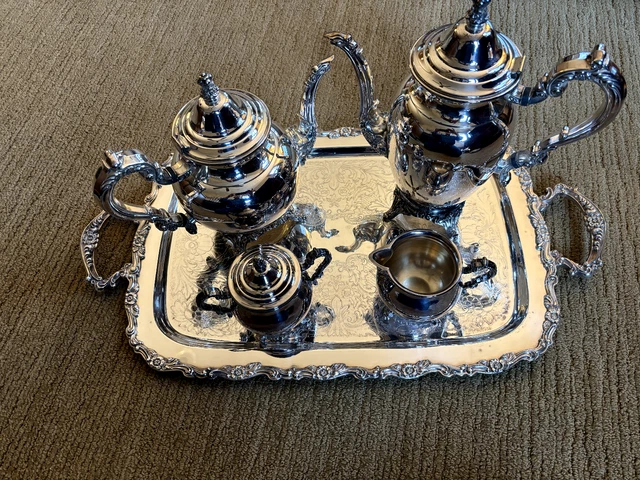 Wm. Rogers "Royal Provincial" Tea/Coffee Set with creamer, sugar bowl, and tray