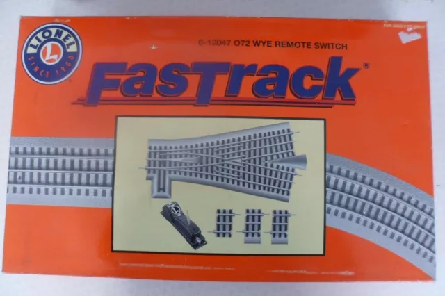 Lionel Fastrack 6-12047 072 wye remote switch. boxed, with lantern
