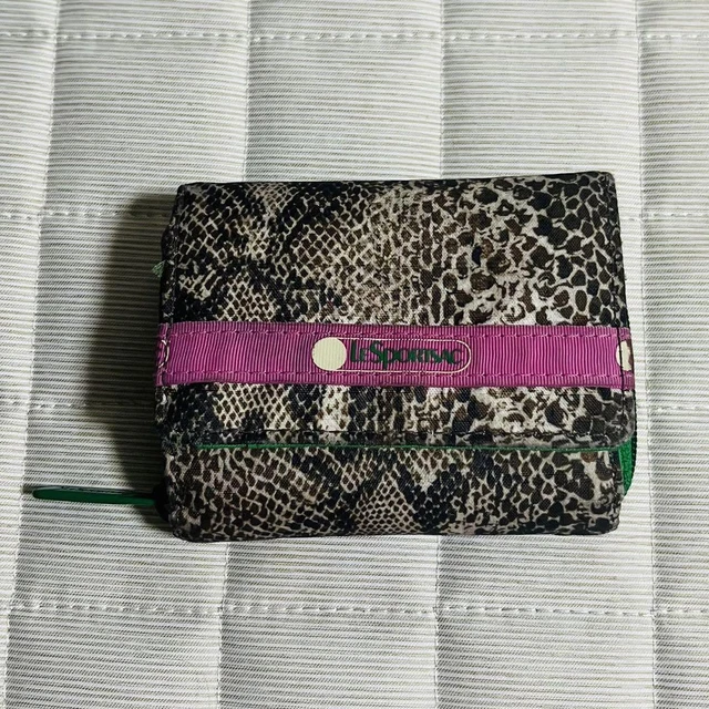 LeSportsac Mubel Tri-fold Wallet Leopard × Strawberry Pattern Limited Edition