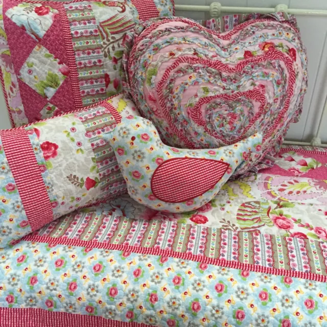 Stella 5 pce Girls Nursery Decor Cot Quilt Coverlet Set & 4 Cushions Package
