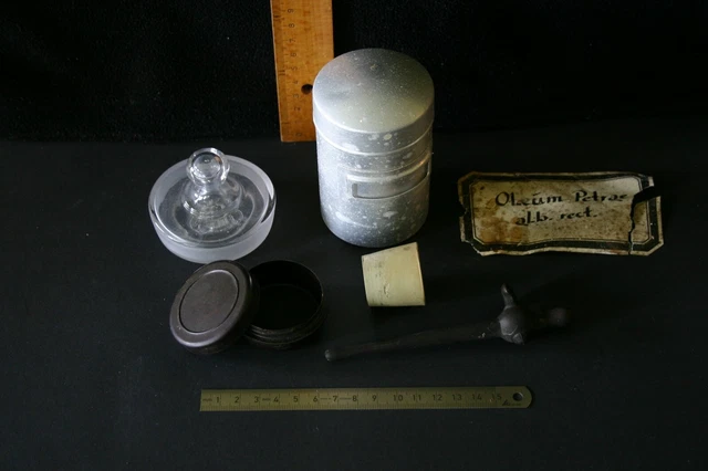 Altes Apothekerzubehör