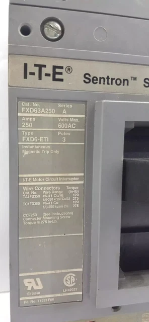 SIEMENS - interruttore automatico 3VA2 IEC frame 250 classe del potere di interruzione M Icu=55kA con 415V a 3 poli, protezione impianto ETU850, LSI, In=250A... 3VA22255KP320AA0
