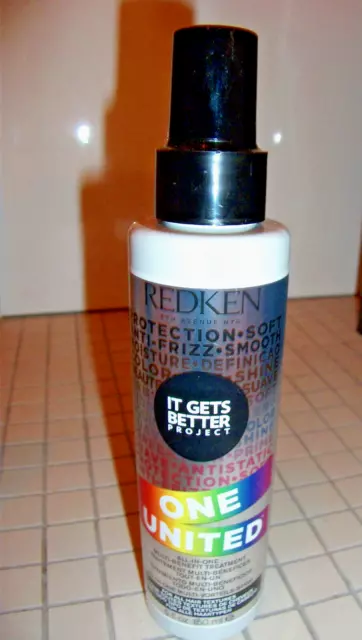 spray cheveux REDKEN ONE UNITED Traitement hydratant soft anti frizz 150ml