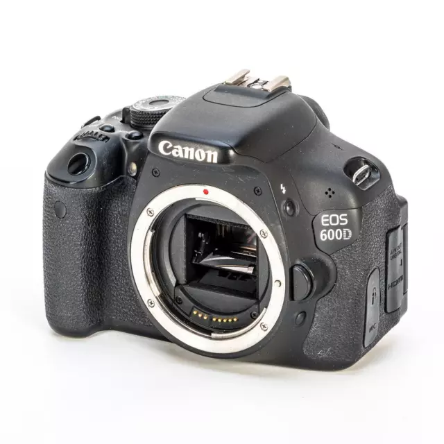 Canon EOS 600D Gehäuse ca. 18.000 Ausl. Kamera