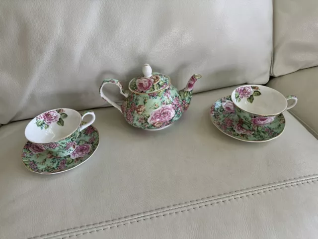 Vintage Edwardian Collection England  Chintz Pink Roses Teapot/ 2 Cups,saucers