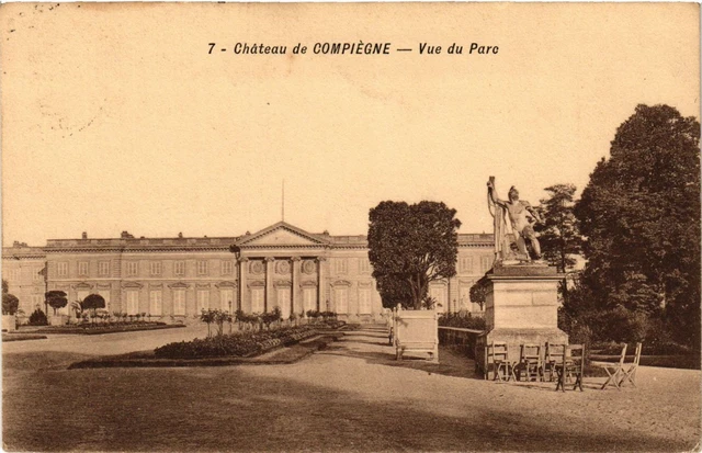 CPA Chateau de COMPIEGNE - Vue du Parc (291938)