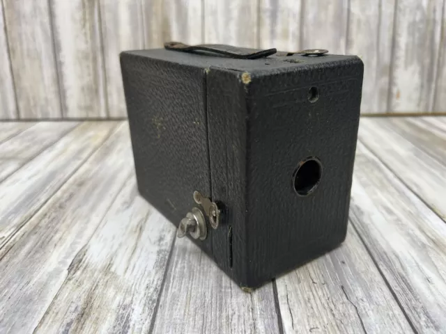 Vintage 1920's Kodak No. 2A Cartridge Hawk-Eye Model B, 116 Roll Film Box Camera