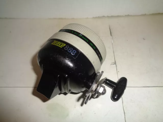 VINTAGE ZEBCO PRO Staff 888 Spincast Fishing Reel Made In USA