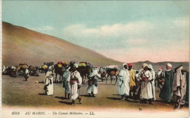 CPA AK MAROC Un Convoi Militaire (10077)