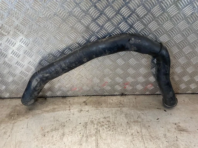 Range Rover Sport 3.6L TDV8 Top Intercooler Hoses Black 5 Ply - Bell Auto Services, BAS Remaps, Land Rover, Ineos Grenadier And 4x4 Specialist In York , Service, Repairs, Parts, Custom Remaps - Foto 8