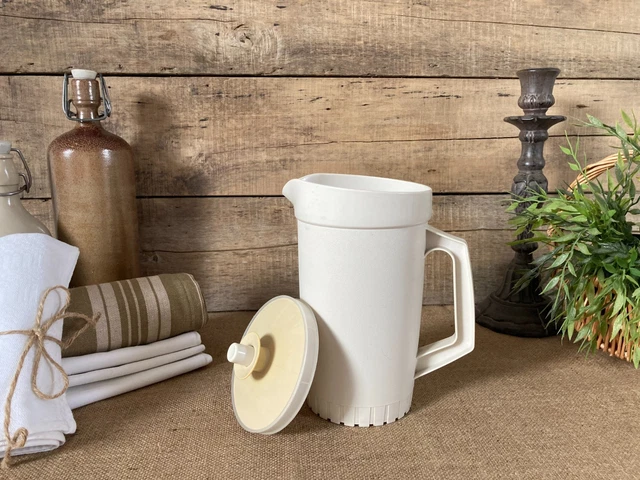 Pichet Tupperware Vert - 1 Litre - Carafe D'eau Pour Cuisine - Occasion En Bon état