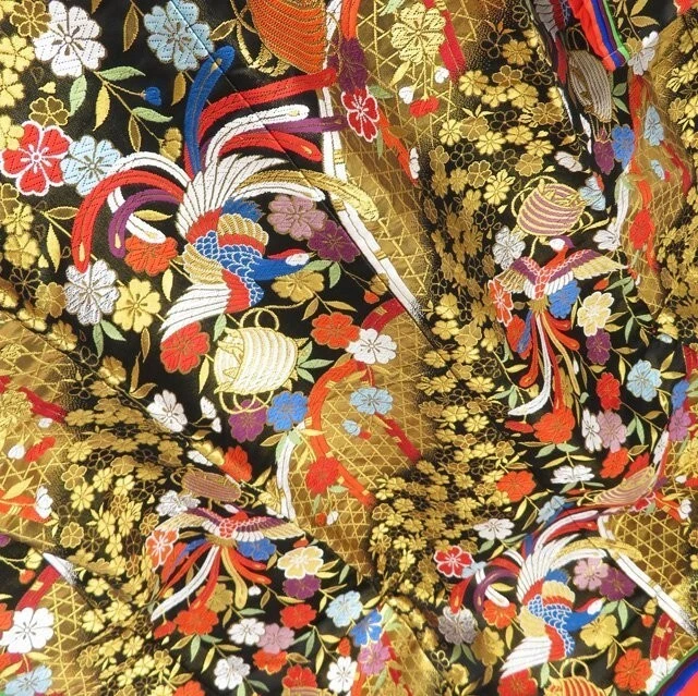 Japanese Kimono Uchikake Luxurious Wedding Embroidery Pure Silk Gold/Black K480 3
