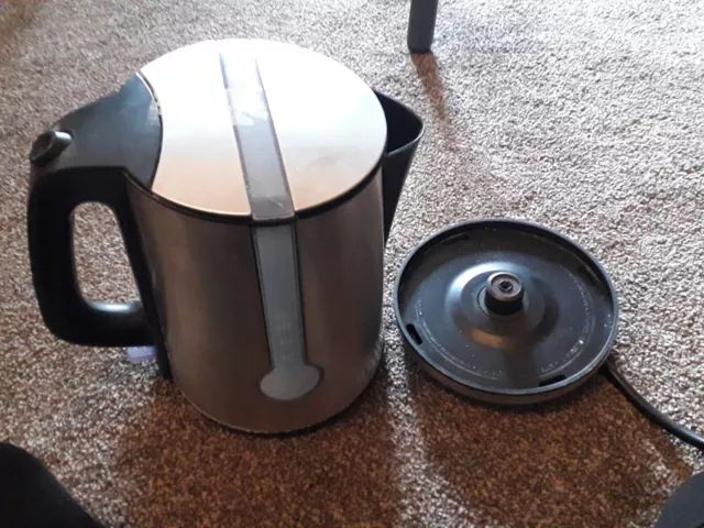 Philips Kettle HD4671  Spares or Repair. Untried or Tested