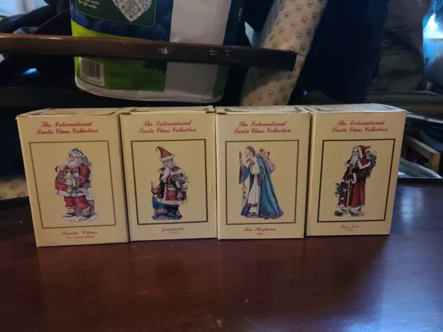 The International Santa Claus Collection lot of 4 (Italy, Finland, France, Us)