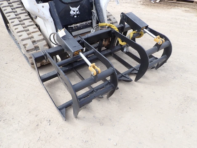 New/Unused 68" Skid Steer Root Grapple Stock#616469 Bobcat Cat John Deere