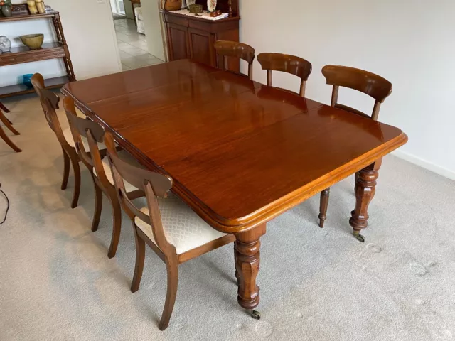 Antique Dining Table Victorian 2-Leaf English Mahogany With 6 Antique Chairs