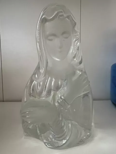VIKING GLASS COMPANY – Frosted Crystal/Crystal Satin – Madonna Figure