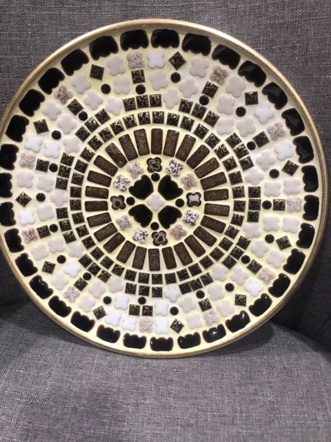 Retro 1972 Round Mosaic Wall Plate With Gold-flecks & A  Golden Rim And Back 2