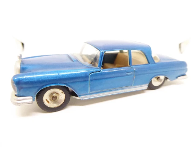 SOLIDO SÉRIE 100 Mercedes 220 SE 1/43 réf 126 de 1963 EUR 6,90 - FR