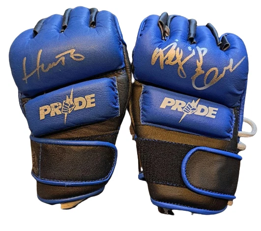 RIZIN PRIDE Official Match Glove Signed by Fedor Emelianenko & Mark Hunt USED RIZIN PRIDE Official Match Glove Signed by Fedor Emelianenko & Mark Hunt USED