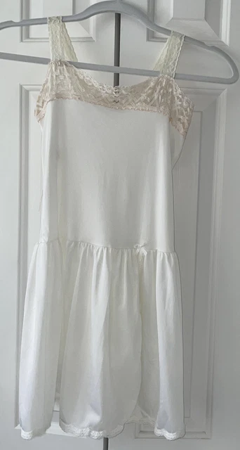Vintage 90s BOUDOIR BEBE Girls White Slip M 7-10