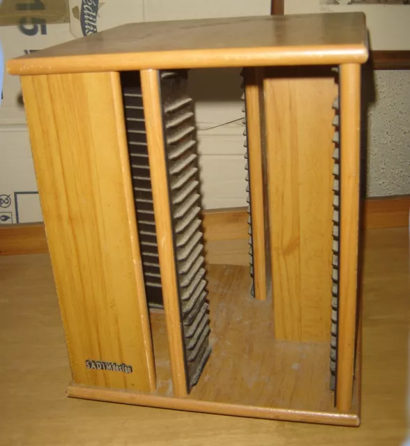 Range CD en bois SADIMdesign 60 cd