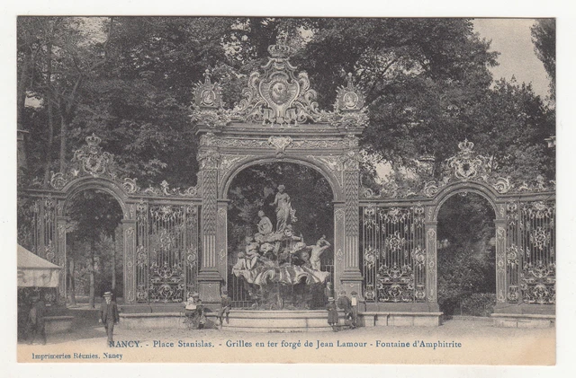 *** NANCY - Place Stanislas - Grilles en fer forgé (animée) *** SD - CPA 1435