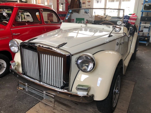 Oldtimer Fiat Siata Spring. 850 ccm.  Cabriolet.  Restauriert.