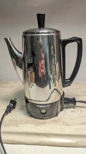 General Electric Coffee Maker4-8 Cups Pot Percolator Model A12CM11