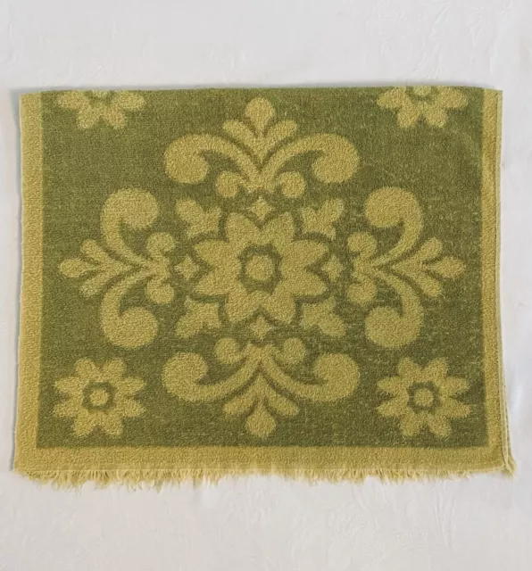 Vintage Avocado Green Gold Sculpted Floral Bath Towel Mid Century Reversible 3