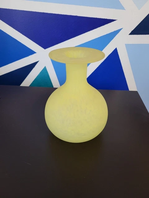 Yellow Frosted Swirl Flare Glass Vase 8" made in Italy, great condition