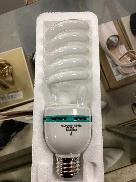 Photo Studio Pro White PB-45 LS Photo Top Lighting CFL Bulb 65W 120V New, Boxed