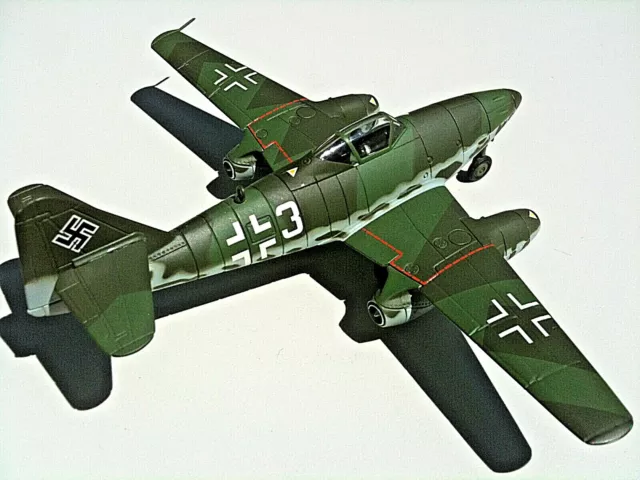 Corgi Messerschmitt Me 262A White 3 Adolf Galland, Munich-Riem,Germany 1945 1:72