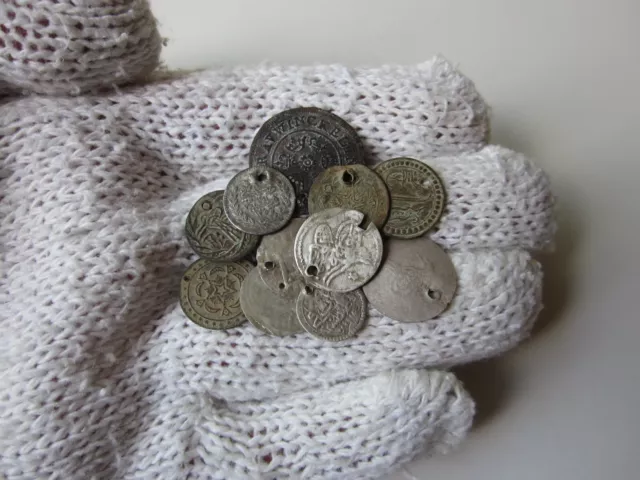 ancient lot of 11 silver / copper or bronze coins Islamic medieval period.