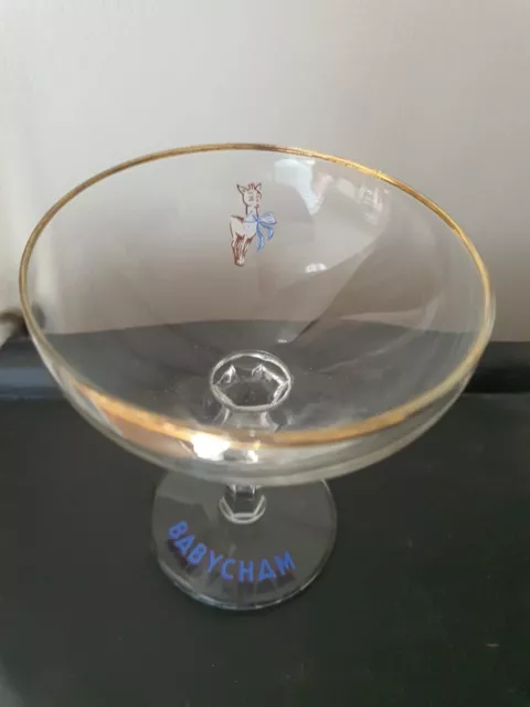 VINTAGE BABYCHAM GLASS 1950s - WHITE FAWN AND GOLD RIM WITH BOLD LOGO & HEX STEM