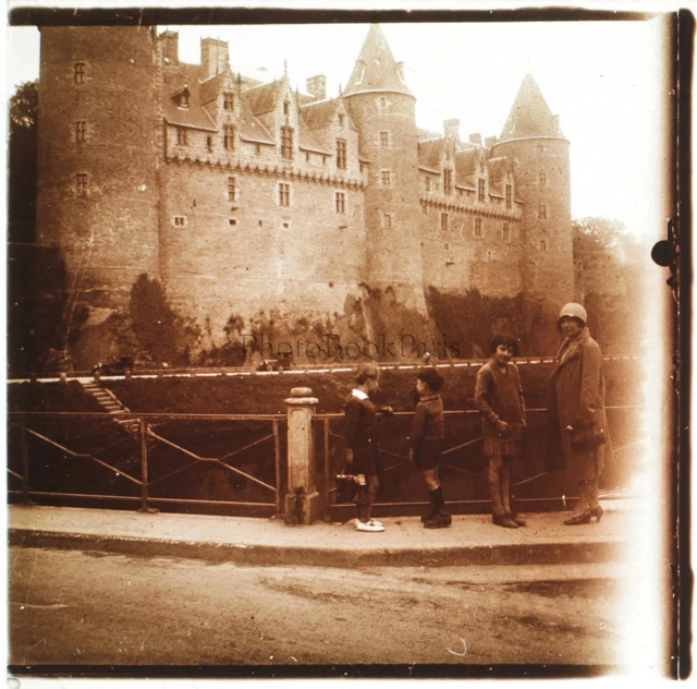 France Château Photo Amateur Plaque de verre stereo Positive Vintage ca 1925