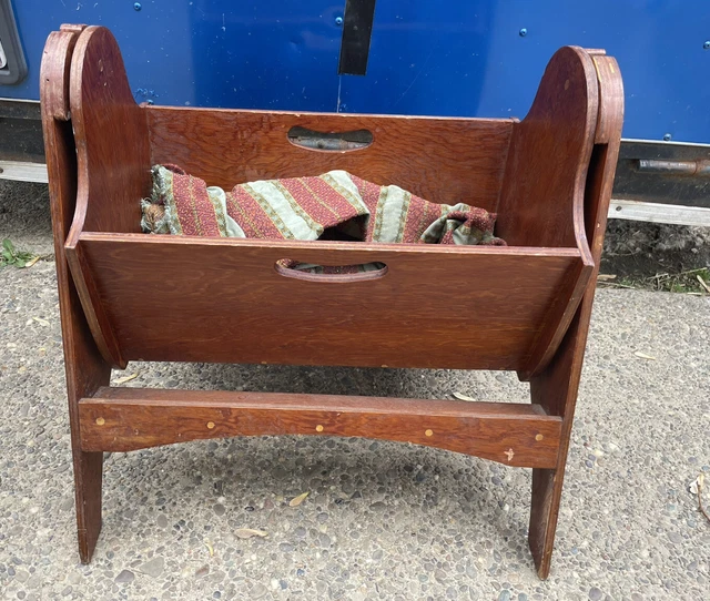 24x25” Antique 2 pc Rocking Baby Cradle & Bed