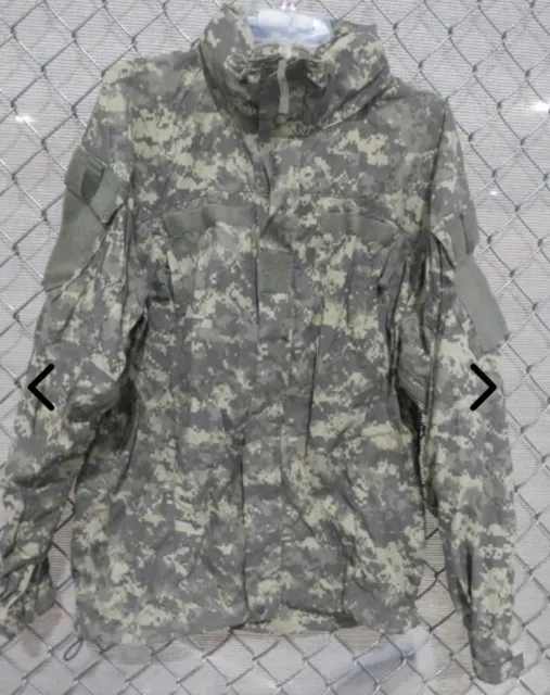 NWOT US military Softshell Jacket, Wind Cold Weather GEN III ACU M-L