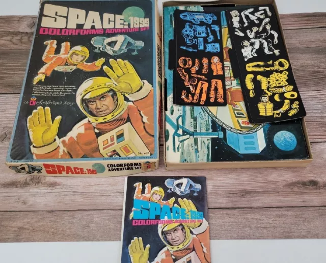Space: 1999 Colorforms 1976 99%Complete