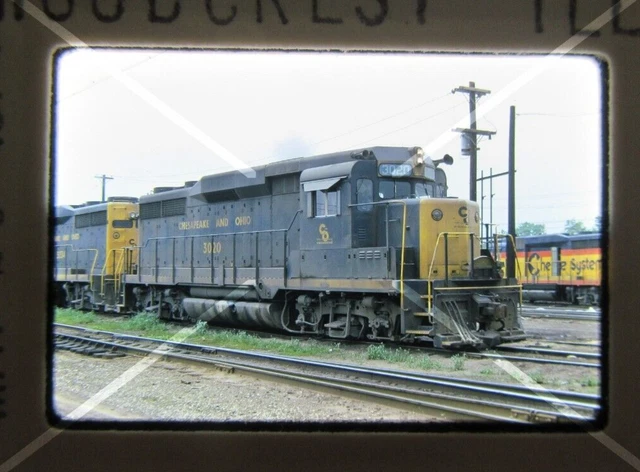Original '74 Kodachrome Slide C&O Chesapeake Ohio 3020 GP30 Woodcrest, IL  40K52