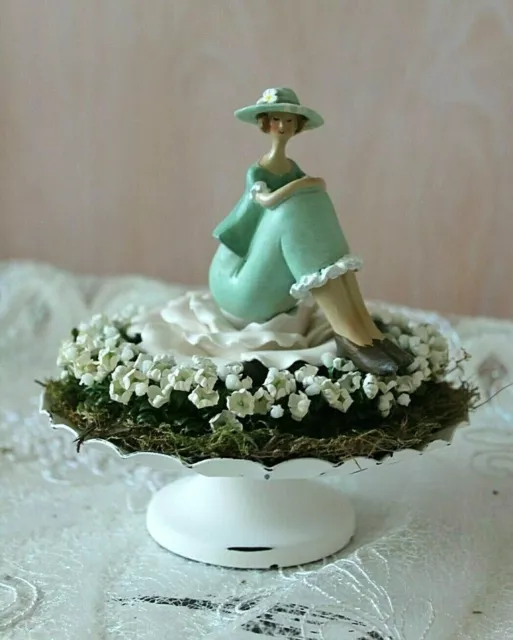 Deko Figur, Dame sitzend, türkis, Miniatur