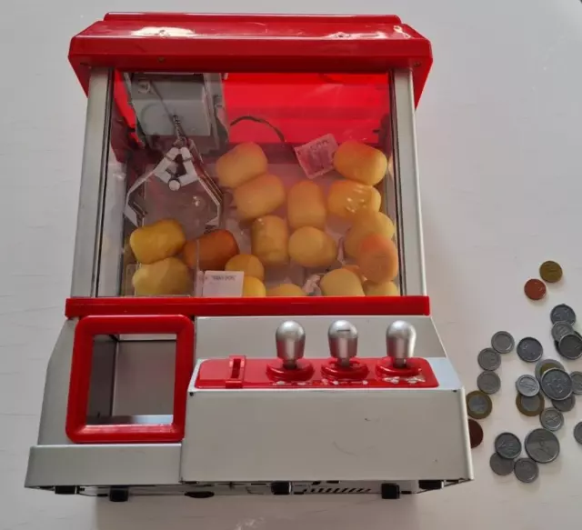 Candy Grabber Playtastic Batteriebetriebener Süßigkeiten Automat Sound-Taste