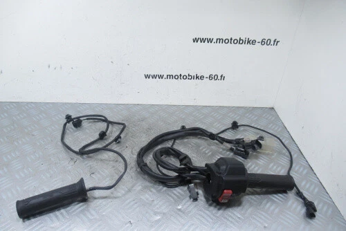 POIGNEE CHAUFFANTE HONDA Forza 750 4t (origine) (+commodo droit) EUR