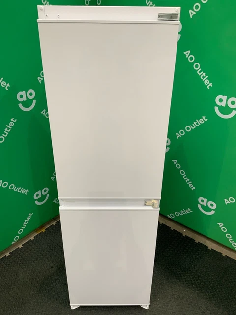 Liebherr Pure CNd5204 185.5x60cm 50/50 319L No Frost White Fridge Freezer | UK - View #12