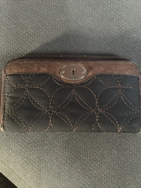 FOSSIL Key-Per Quilted Brown Leather Wristlet ID Coin Zip Wallet