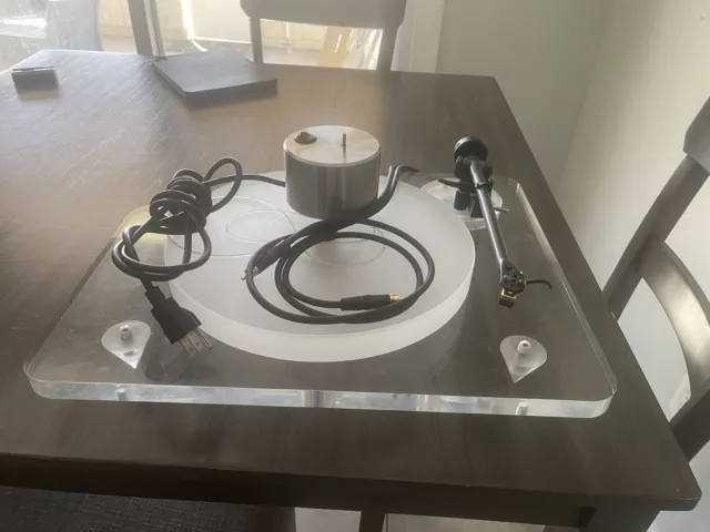 Clearaudio Champion One Turntable