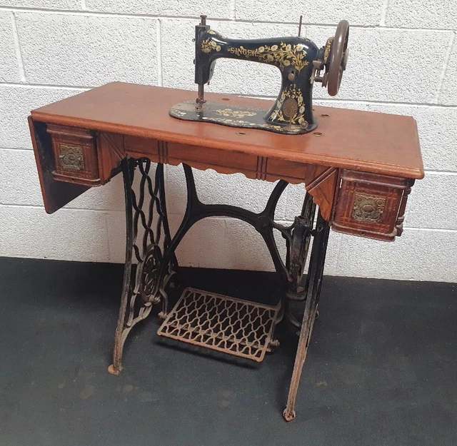ANTIQUE SINGER TREADLE Sewing Machine Table On Cast Iron Base Dated