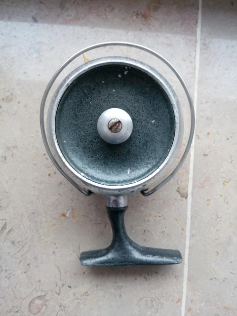 Moulinet de pêche Shakespeare True Blue n° 1956 modèle FK